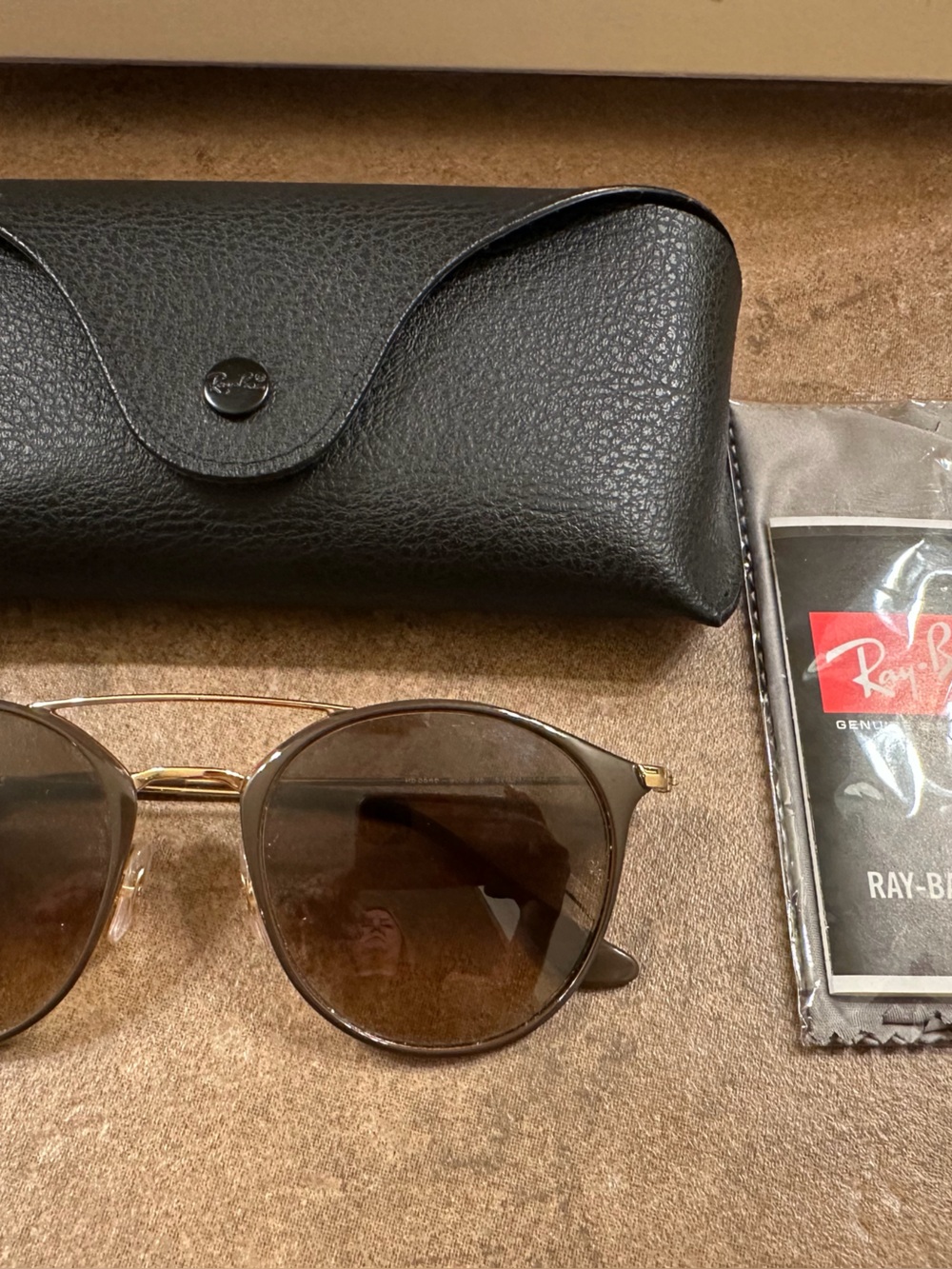 Women’s Ray-Ban Sunglasses mint